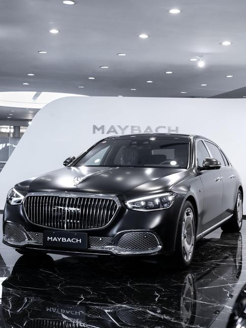 重庆327岚图汽车的售后服务让用户无忧出行，迈巴赫未来的豪华车趋势